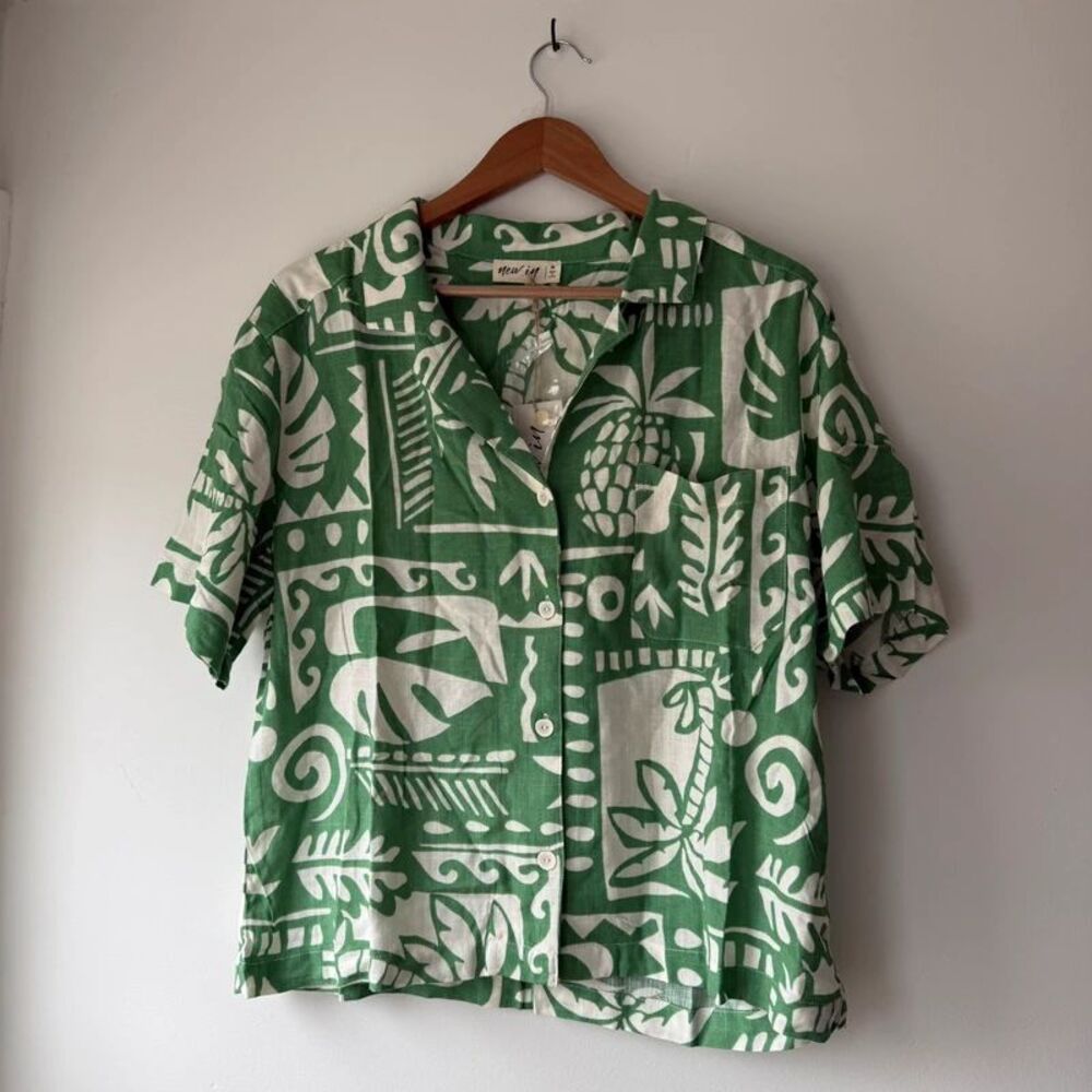 NWT New In Tropical Print Shirt | M | resortwear, retro tropical, euro summer